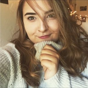 Meet your Posher, Leah